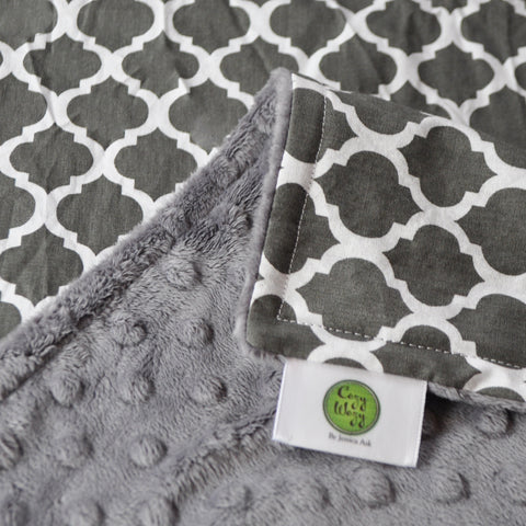 Gray Quatrefoil Blanket Gray Backing